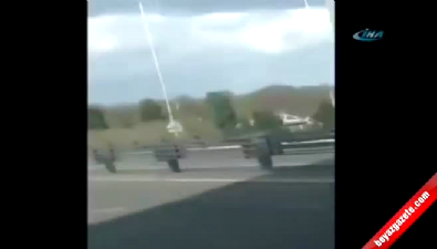 ingiltere - İngiltere’de kuvvetli rüzgar kamyonu devirdi  Videosu