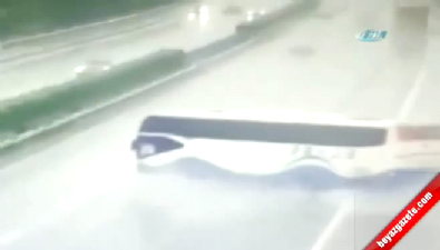 Otoyolda korkunç kaza 