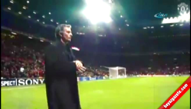 jose mourinho - Jose Mourinho imzayı attı Videosu
