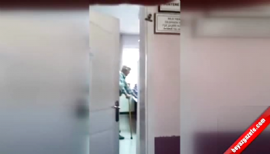 Aile hekiminden yaşlı hastaya azar iddiası  Videosu