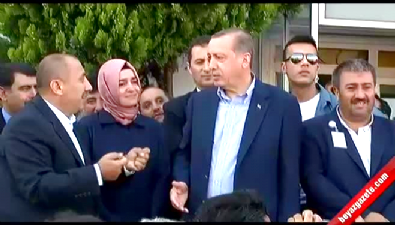 ataturk havalimani - Cumhurbaşkanı Erdoğan, Atatürk Havalimanı’ndaki taksi durağını ziyaret etti Videosu