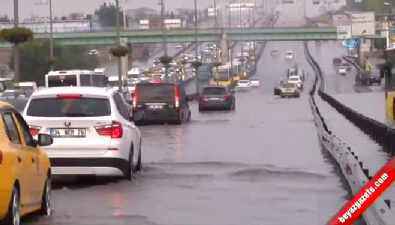 E-5 Sular Altında Kaldı 