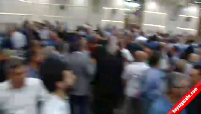 meral aksener - Meral Akşener'in bayramlaşma yaptığı otelde arbede Videosu