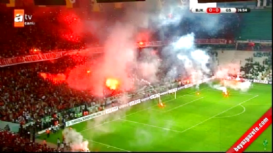 Galatasaraylılar sahayı yaktı!