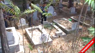 universite ogrencisi - Üniversiteli kız iki günlük bebeğini babasının mezarına gömerek öldürdü Videosu