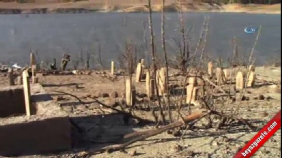 canakkale bogazi - Baraj suları çekilince eski köy yeniden ortaya çıktı  Videosu