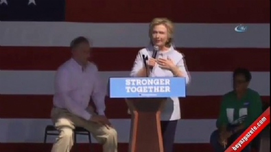hillary clinton - Clinton öksürük krizine tutuldu  Videosu