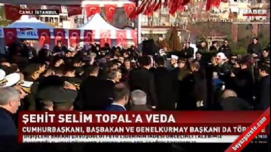 cumhurbaskani - Şehidi Erdoğan ile Binali Yıldırım omuzladı Videosu