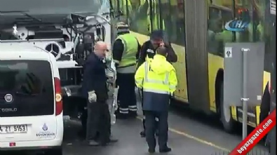 E-5'Te metrobüs kazası 