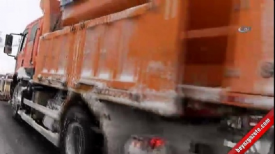 Kar nedeniyle yolda kalan aracını sabah almaya geldi 