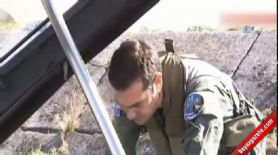 aleksis cipras - Yunan Başbakanı F16 ile uçtu Videosu