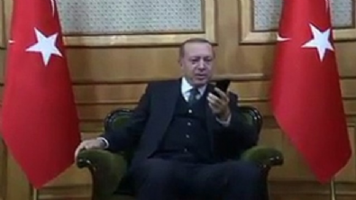 avrupa sampiyonu - Erdoğan toplantıyı yarıda kesti onu aradı Videosu