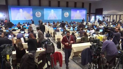 basin mensuplari - Olağanüstü İslam Zirvesi Konferansı - Basın mensuplarının yoğun ilgisi - İSTANBUL Videosu