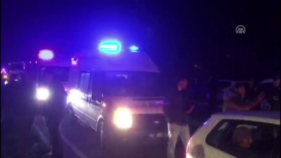tarim iscisi - Adana'da tır ile otobüs çarpıştı - Kazada çok sayıda tarım işçisi yaralandı (2) Videosu
