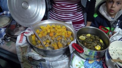 Hakkari'de ihtiyaç sahibi öğrenciler için kermes