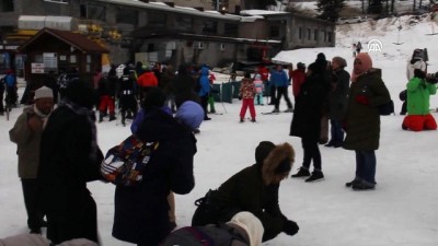 ziyaretciler - Uludağ'da pistler doldu - BURSA  Videosu