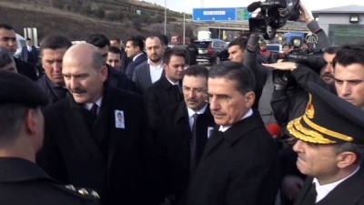 Bakan Soylu polis memurunun şehit olduğu yerde incelemede bulundu - ANKARA 