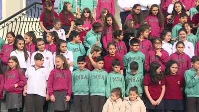 rekor - Bir okulda 33 ikiz ve 1 üçüz - İZMİR Videosu