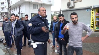 polis araci -  Bir vatandaşın kimseye sormadan açtığı rögar kapağı kazaya sebep oldu  Videosu