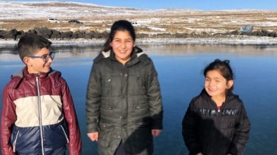 gesi -  Buzla kaplanan Çıldır Gölü'ne balıkçılar ilk ağlarını attı  Videosu
