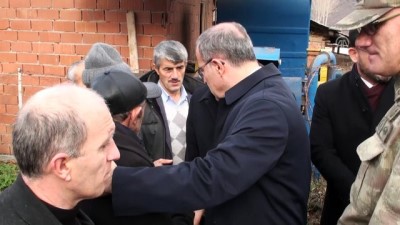 koy mezarligi - Tokat'taki yangında yaşamını yitiren 3 kardeş defnedildi  Videosu