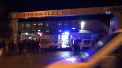  Erciş’te minibüs uçuruma yuvarlandı: 15 yaralı