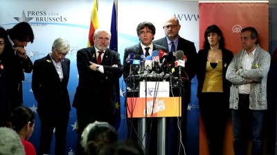 secim kampanyasi - Eski Katalan lider Puigdemont'dan seçim açıklaması - BRÜKSEL Videosu