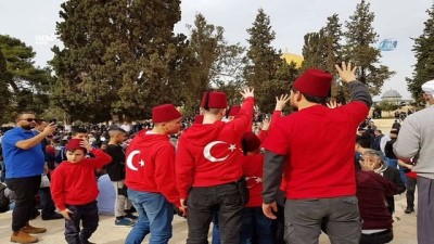 gaz bombasi -  Kudüs'te Türk Bayraklı Tişört Giyen Filistinliler Trump'ı Protesto Etti
- Protesto Gösterilerinde 1 Kişi Öldü, Çok Sayıda Filistinli Yaralandı  Videosu