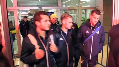 tezahur - Fenerbahçe kafilesi, Konya'da  Videosu