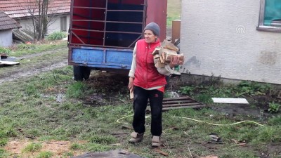engelli kiz - Savaş bitse de mültecilikleri bitmedi - TESANJ  Videosu