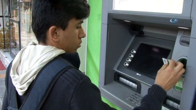 banka subesi -  19 yaşındaki genç öğrenci hesabına yanlışlıkla yatırılan paranın sahibini arıyor  Videosu