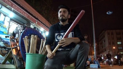  Beyzbol sahası olmayan Adana'da beyzbol sopalarına yoğun ilgi 