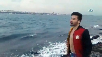 uttu - Fatih Terim Galatasaray'a gelirse kendimi Boğaz'a atarım diye taraftar sözünü tuttu  Videosu
