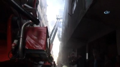 sanayi sitesi -  Bayrampaşa'daki yangında can pazarı kamerada  Videosu