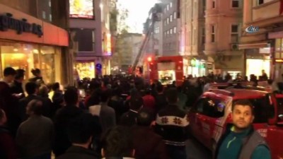 kalaba -  Beyoğlu'nda iş hanında yangın Videosu