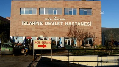 acil servis - Kışlada gıda zehirlenmesi şüphesi - GAZİANTEP  Videosu