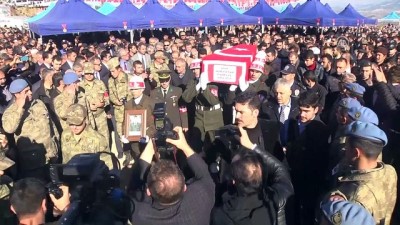 helal - Şehit Piyade Uzman Çavuş Çam son yolculuğuna uğurlandı (2) - KAHRAMANMARAŞ  Videosu