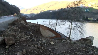 yabanci turist -  Sera Gölü’nde tepkilere neden olan beton duvarın yıkılmasının ardından yeni proje ile ilgili çalışmalara başlandı  Videosu