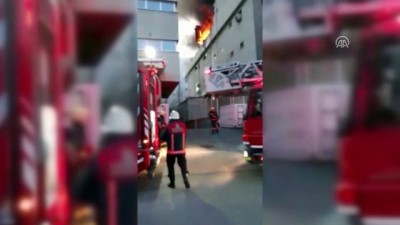 Bağcılar'da tekstil fabrikasında yangın - İSTANBUL 