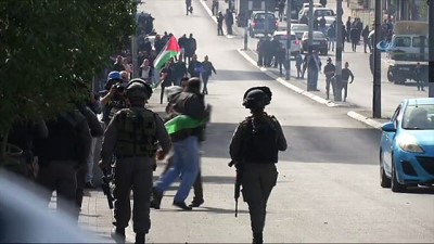 goz yasartici gaz -  -İsrail Güçleri, Batı Şeria’daki Protestolarda Sert Müdahalede Bulundu Videosu