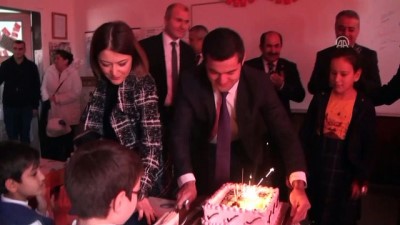 dogum gunu pastasi - Vali, mektupla davet edildiği doğum gününe katıldı - KARABÜK Videosu