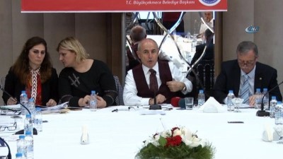  Büyükçekmece'de muhtarlar belediyenin 2018 yatırımları için bir araya geldi 