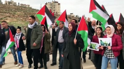 kadin eylemci - 'Filistinli cesur kız' Temimi'ye destek gösterisine müdahale - RAMALLAH Videosu