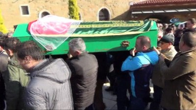 kiz cocugu -  Tabutuna duvak ve çiçek konuldu...Sinop’ta ölen 13 yaşındaki kız Amasya’da defnedildi  Videosu