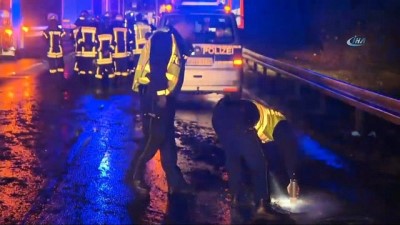 bassagligi -  - Almanya’da Tır Polis Aracına Çarptı: 1 Ölü  Videosu