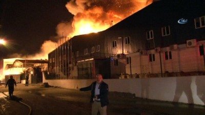ambalaj fabrikasi -  Kocaeli'de fabrika yangını... 3 fabrika alev alev yanıyor  Videosu