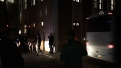 tutuklu sanik - FETÖ'nün 'Alaşehir yapılanması' davası - Tutuklu sanıklardan 18'i tahliye edildi - MANİSA  Videosu