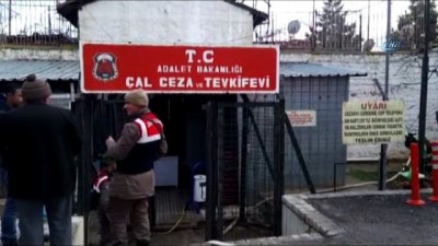  Denizli’de cezaevinde çıkan yangından 2 mahkum etkilendi