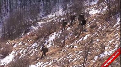 mehmetcik - PKK sığınağından tavla ve satranç takımı da çıktı Videosu