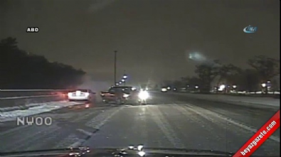 amerika birlesik devletleri - Kazaya müdahale eden polislere araç çarpttı  Videosu